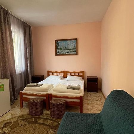 Guest House Mais Γκελεντζίκ Εξωτερικό φωτογραφία