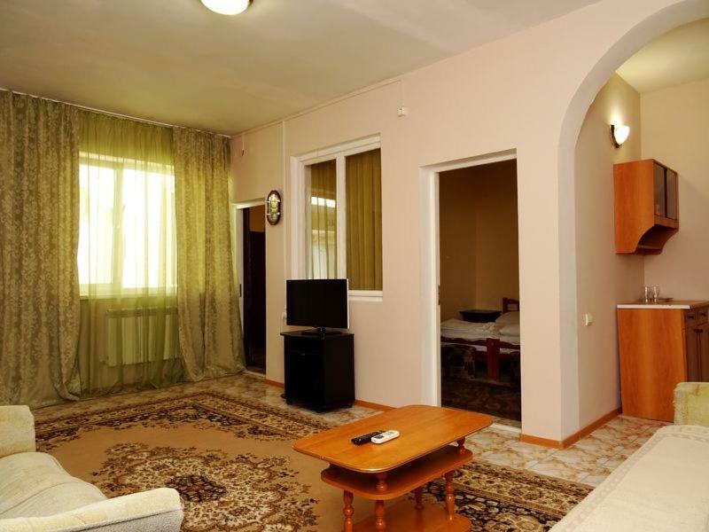 Guest House Mais Γκελεντζίκ Εξωτερικό φωτογραφία